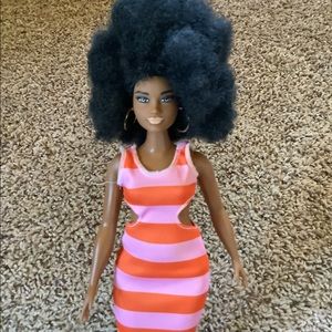Curvy Barbie Fashionista doll